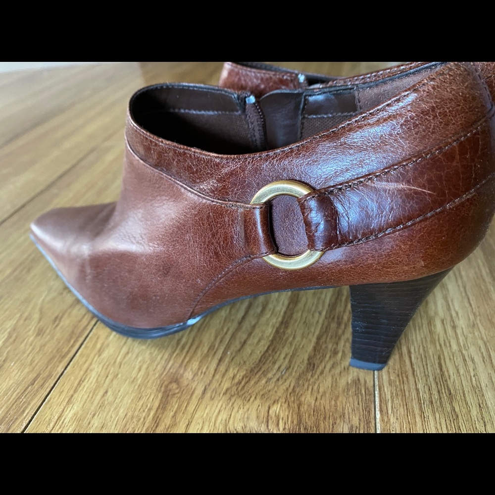 Vintage Liz Clairborne brown leather bootie
